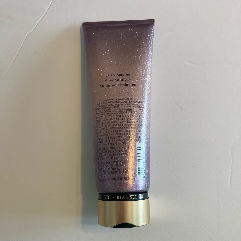 2 NEW*Victoria's Secret Velvet Petals and Bare Vanilla Shimmer Lotion-unopened - Picture 3 of 7